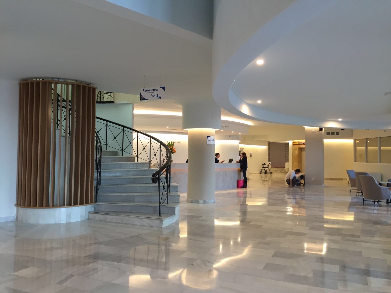 Hotel El Puerto By Pierre Vacances Фуeнхирола Екстериор снимка